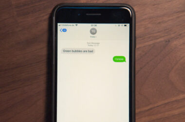 Will Messaging Between iPhones and Androids Still Have Green and Blue Bubbles?