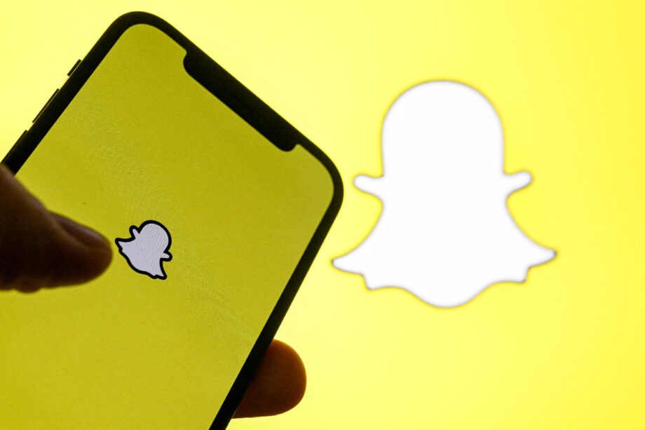 Snapchat Adds New Features to Protect Teens from Strangers