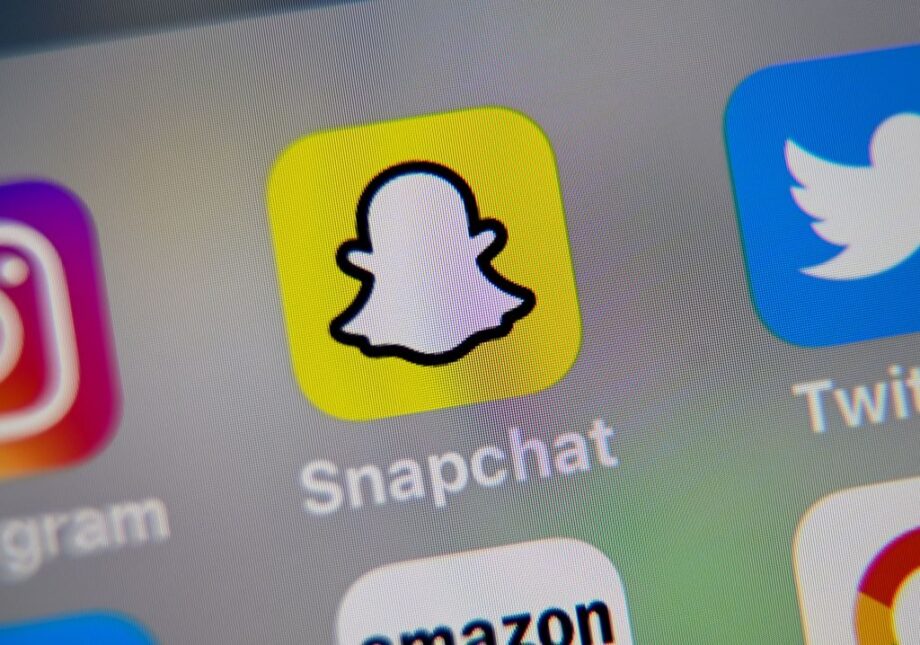 Snapchat Brings Ads to Chat Tab With "Sponsored Snaps"