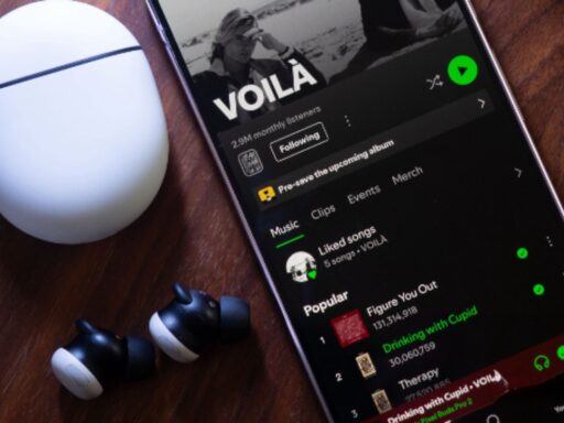 Spotify's New Auto-Offline Playlist Saves Your Listening Sessions