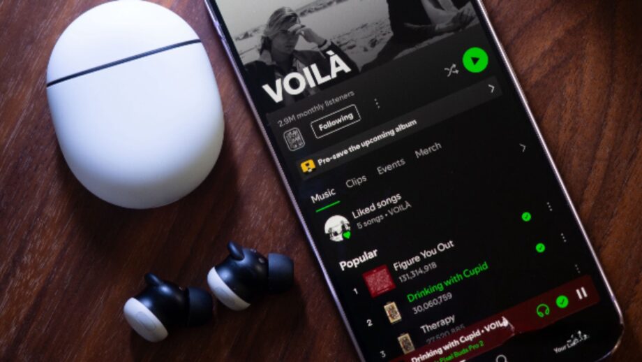 Spotify's New Auto-Offline Playlist Saves Your Listening Sessions